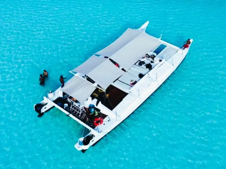 Catamaran to El Cielo