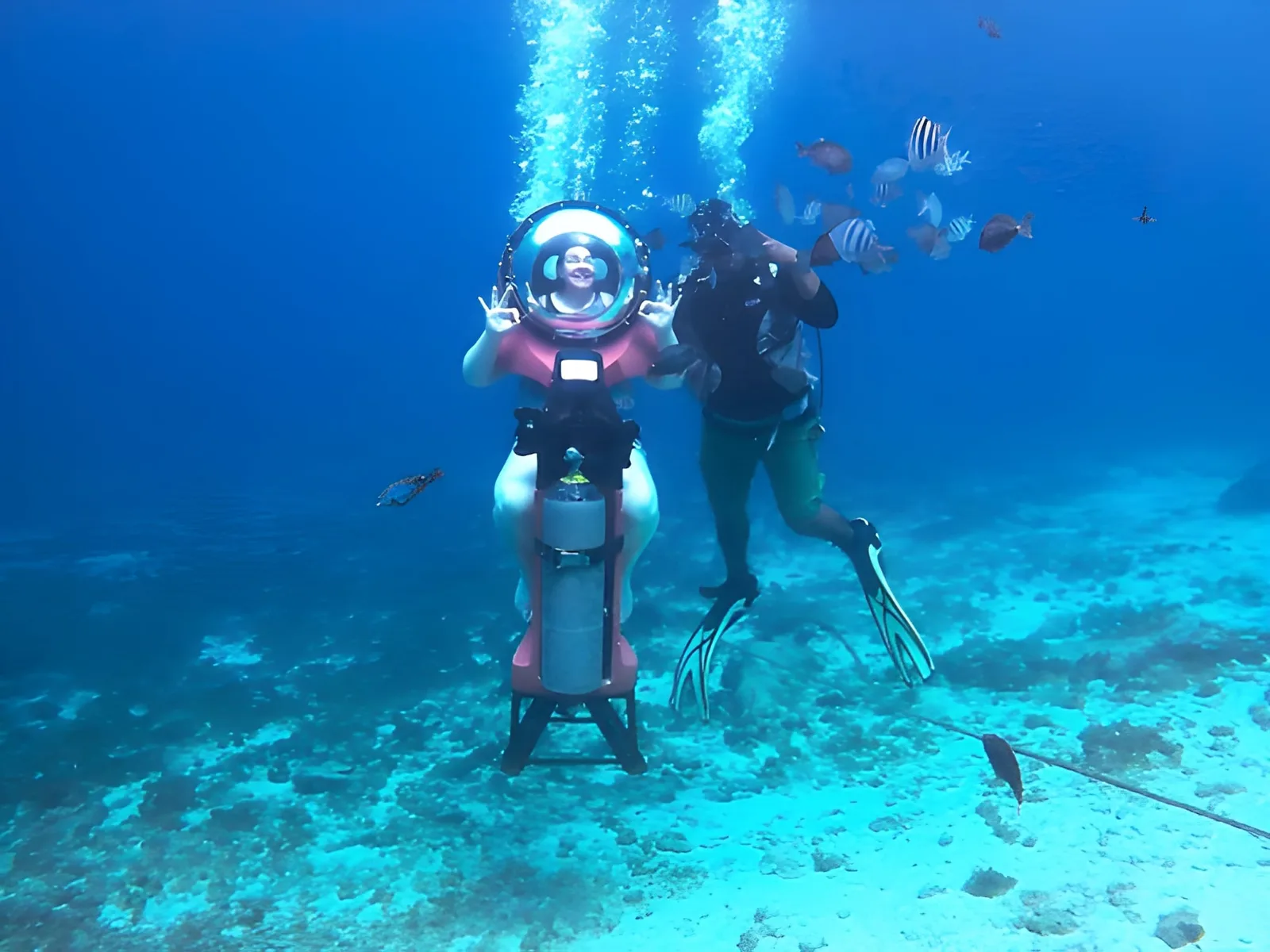 Mini submarine dive in Cozumel